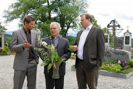 Igor Jeftić, Hans Dieter Trayer, Michael A. Grimm