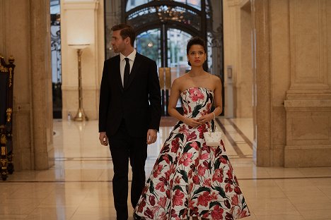 Oliver Jackson-Cohen, Gugu Mbatha-Raw - Surface - Ictus - Filmfotos