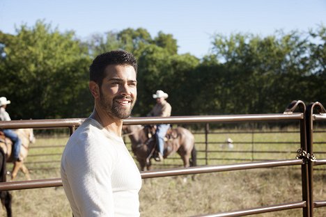 Jesse Metcalfe - Dallas - The Return - Photos