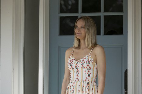 Rachel Blanchard - The Summer I Turned Pretty - Summer House - Photos