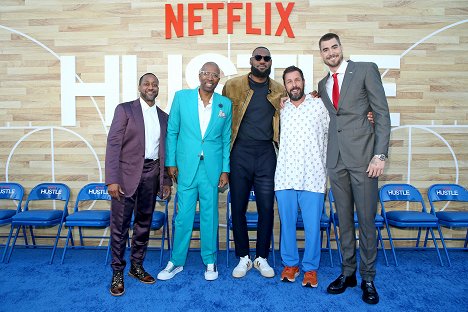 Netflix World Premiere of "Hustle" at Baltaire on June 01, 2022 in Los Angeles, California - Jaleel White, Kenny Smith, LeBron James, Adam Sandler, Juancho Hernangomez - Kova vääntö - Tapahtumista