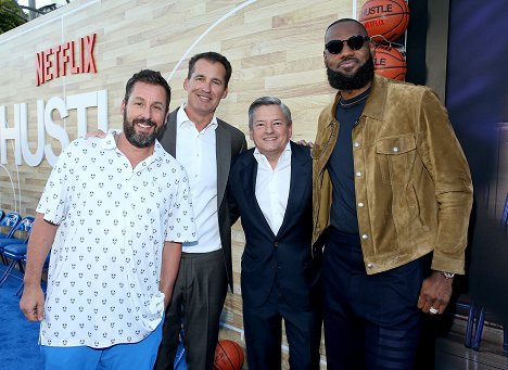 Netflix World Premiere of "Hustle" at Baltaire on June 01, 2022 in Los Angeles, California - Adam Sandler, Scott Stuber, Ted Sarandos, LeBron James - Kova vääntö - Tapahtumista