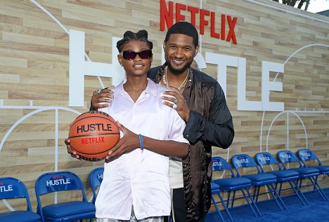 Netflix World Premiere of "Hustle" at Baltaire on June 01, 2022 in Los Angeles, California - Usher - Kova vääntö - Tapahtumista