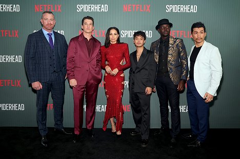 Netflix Spiderhead NY Special Screening on June 15, 2022 in New York City - Daniel Reader, Miles Teller, Jurnee Smollett, Mark Paguio, Stephen Tongun, Joey Vieira - Spiderhead - Z akcií