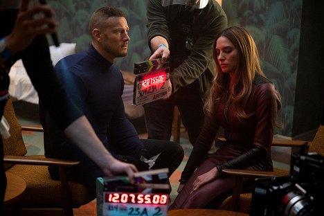 Tom Hopper, Genesis Rodriguez - Umbrella Academy - Kugelblitz - Z natáčení