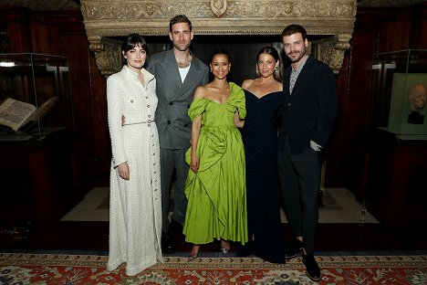 Global series premiere screening of the Apple TV+ psychological thriller "Surface" at The Morgan Library & Museum, New York City - Millie Brady, Oliver Jackson-Cohen, Gugu Mbatha-Raw, Ari Graynor, François Arnaud - Na povrchu - Z akcií