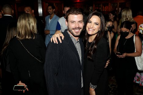 Global series premiere screening of the Apple TV+ psychological thriller "Surface" at The Morgan Library & Museum, New York City - François Arnaud, Lauren Levy Neustadter - The Girl in the Water - Veranstaltungen