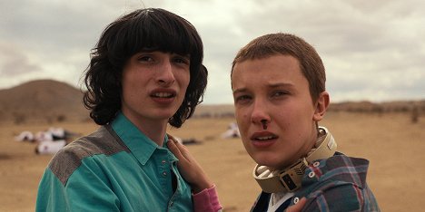 Finn Wolfhard, Millie Bobby Brown - Stranger Things - Chapter Eight: Papa - Photos