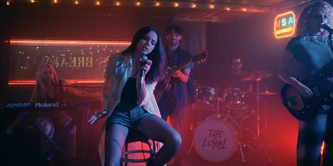 Sarah Rich, Sofia Carson, Anthony Ippolito, Kat Cunning - Purple Hearts - Filmfotos