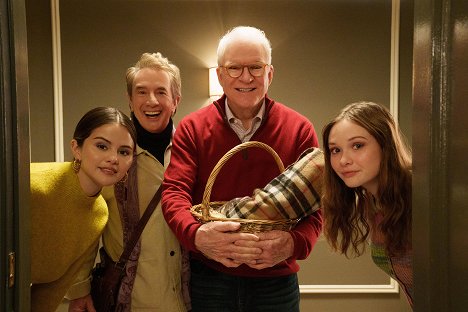 Selena Gomez, Martin Short, Steve Martin, Zoe Margaret Colletti - Only Murders in the Building - Here's Looking at You - Film