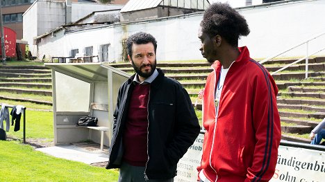Mohamed Achour, Emmanuel Ajayi - Liberame – Nach dem Sturm - Abdrift - Z filmu