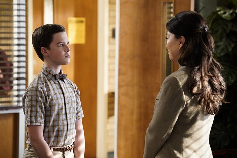 Iain Armitage, Ming-Na Wen - Young Sheldon - A Free Scratcher and Feminine Wiles - Photos