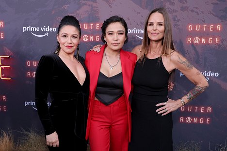 Prime Video Red Carpet Premiere For New Western Series "Outer Range" at Harmony Gold on April 07, 2022 in Los Angeles, California - Tamara Podemski, MorningStar Angeline, Heather Rae - Outer Range - De eventos