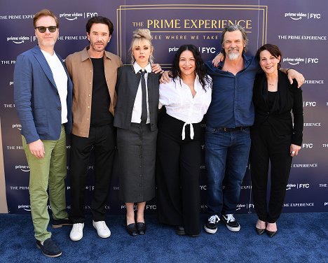 The Prime Experience: "Outer Range" on May 15, 2022 in Beverly Hills, California - Tom Pelphrey, Imogen Poots, Tamara Podemski, Josh Brolin, Lili Taylor - Outer Range - Evenementen