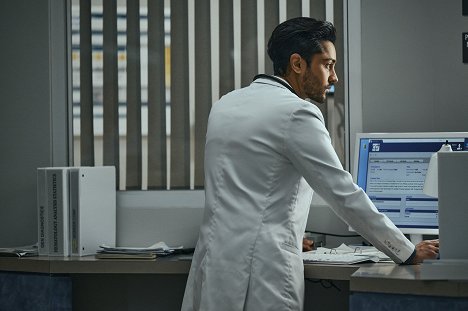 Manish Dayal - The Resident - Hell in a Handbasket - Photos