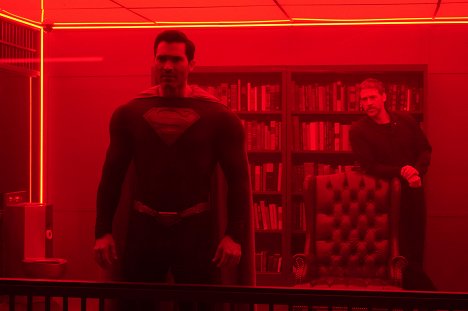Tyler Hoechlin, Adam Rayner - Superman és Lois - Antihős - Filmfotók