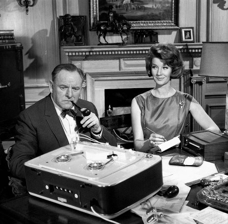 Bernard Lee, Lois Maxwell