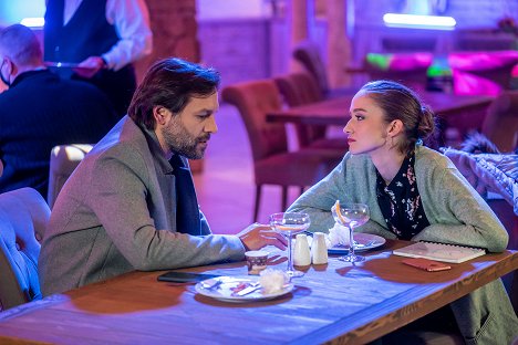 Kamil Mikulčík, Eva Mores - Nemocnica - Season 2 - Photos