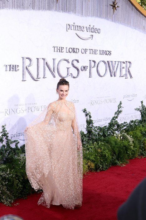 "The Lord Of The Rings: The Rings Of Power" Los Angeles Red Carpet Premiere & Screening on August 15, 2022 in Los Angeles, California - Ema Horvath - The Lord of the Rings: The Rings of Power - Season 1 - Events