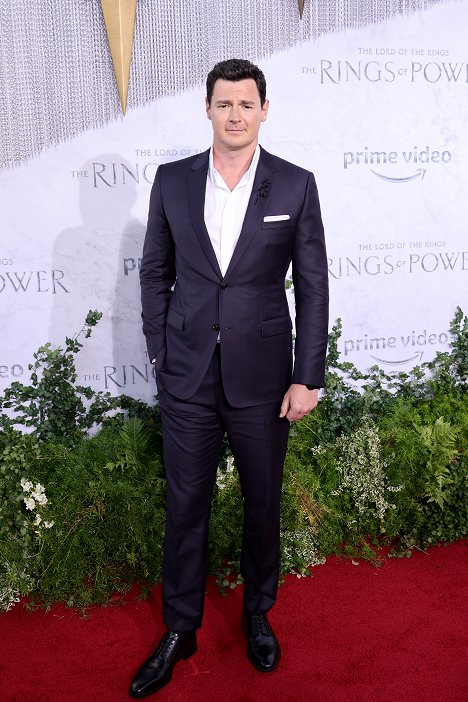 "The Lord Of The Rings: The Rings Of Power" Los Angeles Red Carpet Premiere & Screening on August 15, 2022 in Los Angeles, California - Benjamin Walker - The Lord of the Rings: The Rings of Power - Season 1 - Events