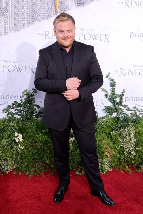 "The Lord Of The Rings: The Rings Of Power" Los Angeles Red Carpet Premiere & Screening on August 15, 2022 in Los Angeles, California - Owain Arthur - The Lord of the Rings: The Rings of Power - Season 1 - De eventos