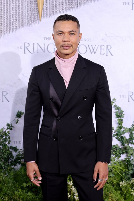 "The Lord Of The Rings: The Rings Of Power" Los Angeles Red Carpet Premiere & Screening on August 15, 2022 in Los Angeles, California - Ismael Cruz Cordova - The Lord of the Rings: The Rings of Power - Season 1 - Events