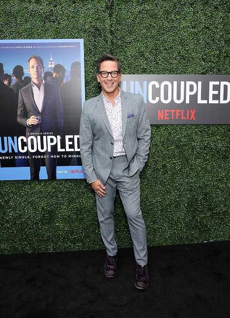 Premiere of Uncoupled S1 presented by Netflix at The Paris Theater on July 26, 2022 in New York City - Dan Bucatinsky - Uncoupled - Season 1 - De eventos