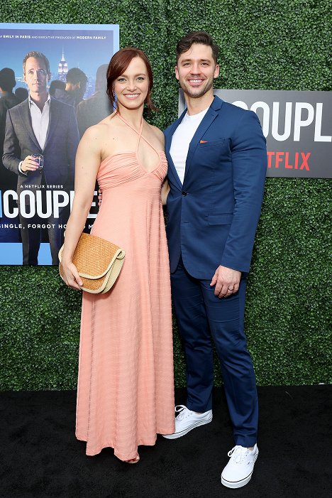 Premiere of Uncoupled S1 presented by Netflix at The Paris Theater on July 26, 2022 in New York City - David A. Gregory - Opuštěný - Série 1 - Z akcií