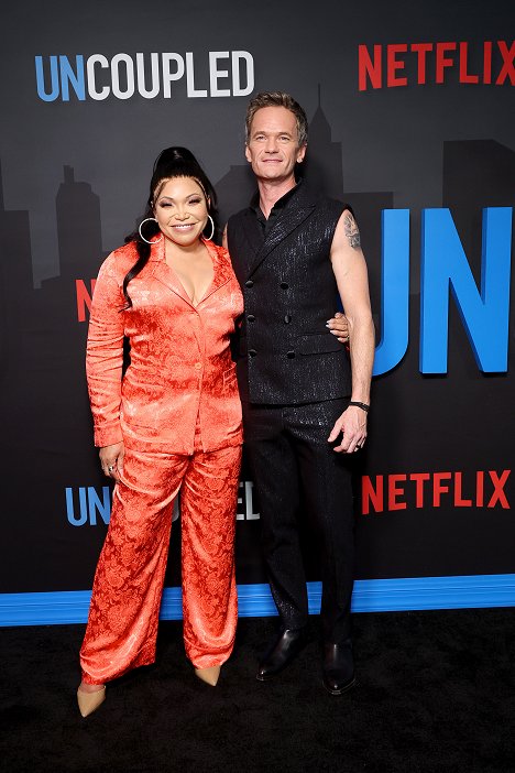 Premiere of Uncoupled S1 presented by Netflix at The Paris Theater on July 26, 2022 in New York City - Tisha Campbell-Martin, Neil Patrick Harris - Desparejado - Season 1 - Eventos