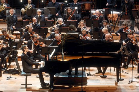 Alexandre Tharaud - Nathalie Stutzmann dirigiert das Orchestre de Paris - Verdi, Beethoven, Tschaikowsky - Filmfotos