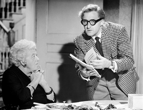 Margaret Rutherford, Ron Moody - Murder Most Foul - Photos