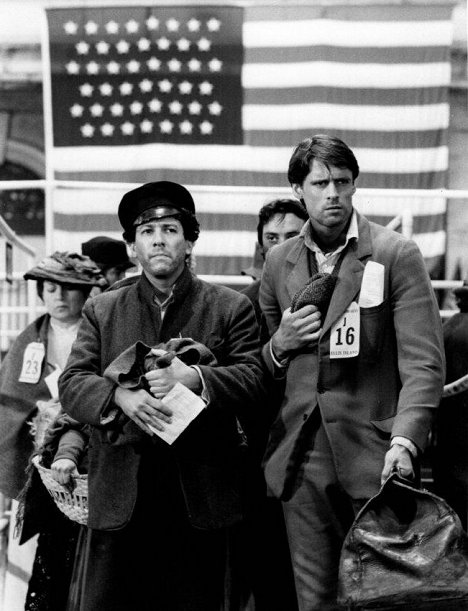 Peter Riegert - Ellis Island - Filmfotók