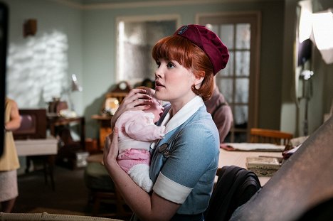 Emerald Fennell - Call the Midwife - Episode 2 - Photos