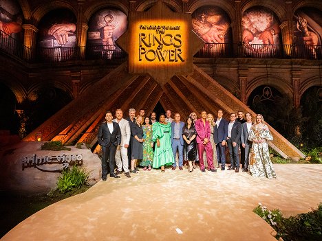 J.A. Bayona, Owain Arthur, Trystan Gravelle, Benjamin Walker, Sue Kroll, Sophia Nomvete, Patrick McKay, Ismael Cruz Cordova, Charlie Vickers, Leon Wadham, Morfydd Clark - The Lord of the Rings: The Rings of Power - Season 1 - Evenementen