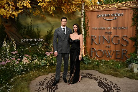 Benjamin Walker, Kaya Scodelario - The Lord of the Rings: The Rings of Power - Season 1 - Events