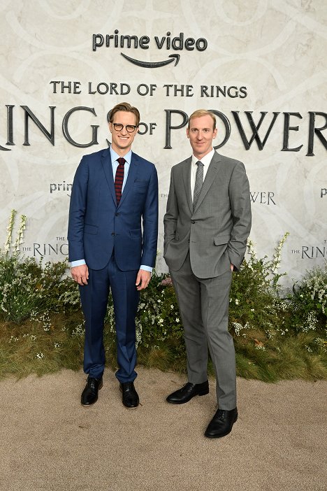 John D. Payne, Patrick McKay - The Lord of the Rings: The Rings of Power - Season 1 - Events