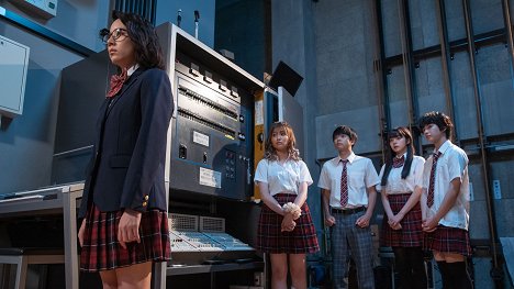 Ayaka Ohnishi, Riko Yoshida, Takahisa Masuda, Eliza Ikeda, Yûtarô - Komi-san wa, komjušó desu - Episode 5 - Filmfotos