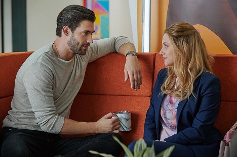 David Corenswet, Lili Reinhart - Une vie ou l'autre - Film