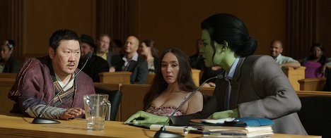 Benedict Wong, Patty Guggenheim, Tatiana Maslany - She-Hulk: Attorney at Law - Is This Not Real Magic? - Van film