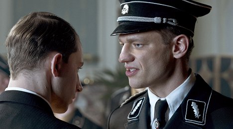 Jonathan Berlin, Florian Steffens - Das Weiße Haus am Rhein - Episode 2 - Van film