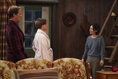 Nat Faxon, Laurie Metcalf, Sara Gilbert - The Conners - Double Honeymoon and Seeing Double - Photos