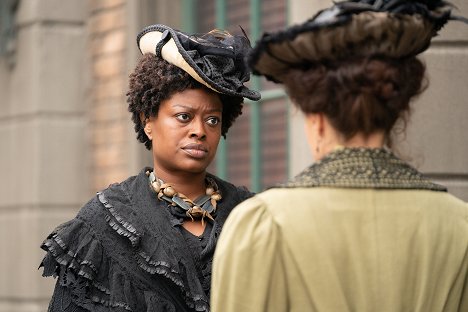 Lisa Michelle Cornelius - Murdoch Mysteries - The Witches of East York - Filmfotos