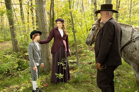 Etienne Kellici, Helene Joy, Colin Mochrie - Murdoch Mysteries - Rawhide Ralph - Filmfotos