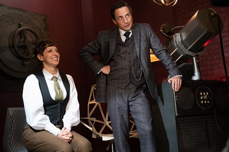 Steffi DiDomenicantonio, Jonny Harris - Murdoch Mysteries - Pendrick's Planetary Parlour - De filmes