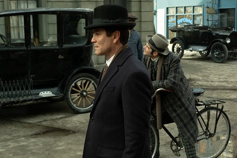 Yannick Bisson, Daniel Maslany - Murdoch Mysteries - Pay the Piper - Photos