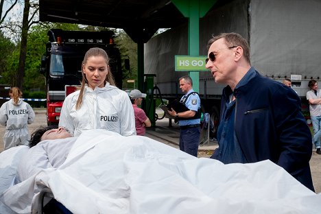 Cheyenne Pahde, Werner Daehn - Blutige Anfänger - Willkommen in der Moko - Photos