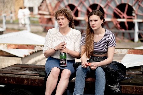 Jördis Triebel, Marlene Burow - In einem Land, das es nicht mehr gibt - Z filmu