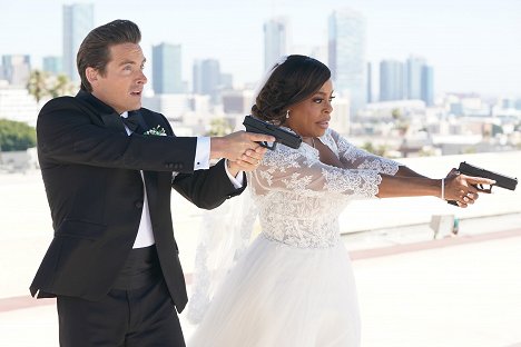 Kevin Zegers, Niecy Nash - The Rookie: Feds - Face Off - Photos