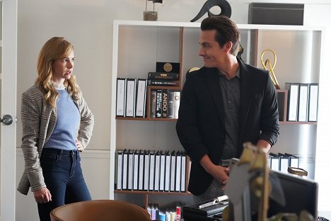 Britt Robertson, Kevin Zegers - The Rookie: Feds - Face Off - Film
