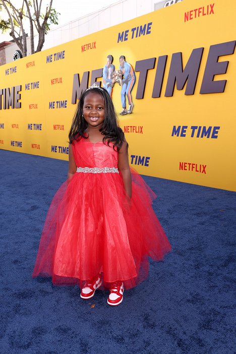 Netflix 'ME TIME' Premiere at Regency Village Theatre on August 23, 2022 in Los Angeles, California - Amentii Sledge - Me Time - De eventos